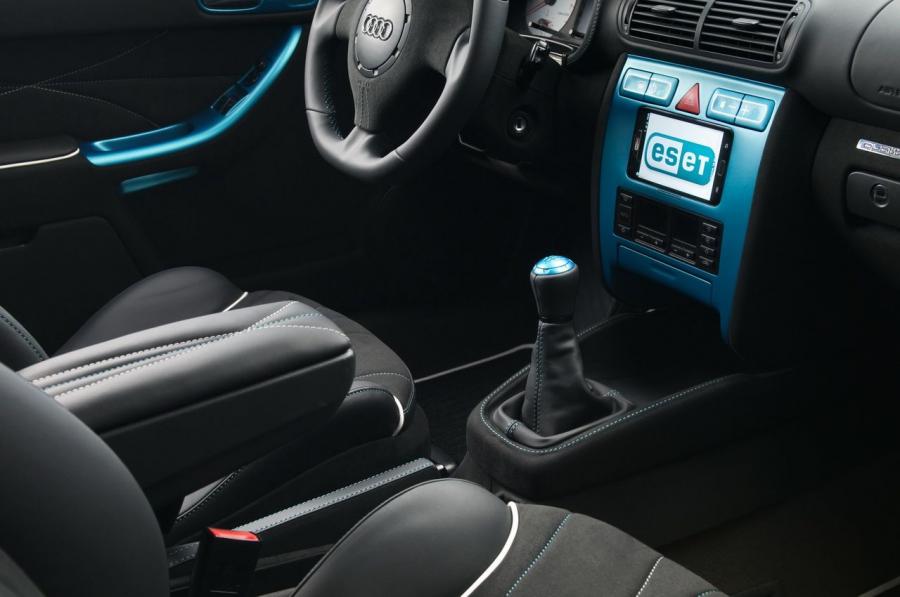 Интерьер Audi A3 Eset by Vilner 2012 года  (фото 6 из 13)